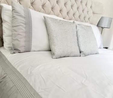 Sheffield House | Premium Urba Stays: 4-Bed Retreat near Sheffield University