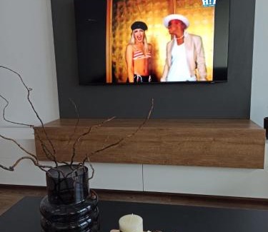 Oradea Apartment | Outstanding Urban Arena Apartment - Guest Rated 9.9/10