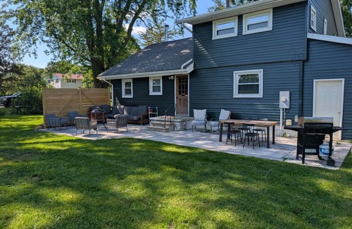 Cedar Falls House | Top-Rated Urban Cabin Cedar Falls with Family-Friendly Amenities