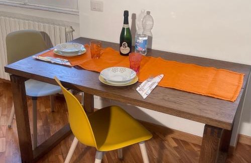 Montalbino Apartment | Urban Chic in Niguarda- 10 minutes to MM3