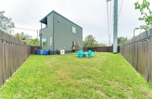 MLK House | Urban & Clean in East Austin, Long Stays-New Build