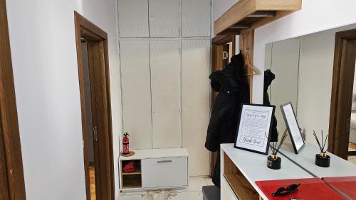 rayon Triaditsa Apartment | Cozy 1BR Urban Retreat near South Park with Balcony