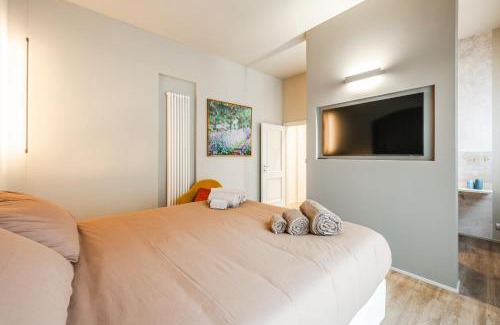 Saragozza-Porto Villa | Urban Cottage: Guest Rated 9.9/10 with Private Garden