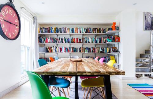 Surry Hills House | Chic Urban Farmhouse Retreat with Pet-Friendly Terrace