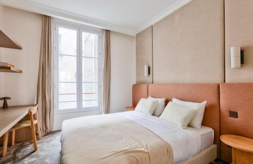 8th Arrondissement Apartment | Urban Flat 191 - Luxury 3 Bedroom Apartment - Madeleine