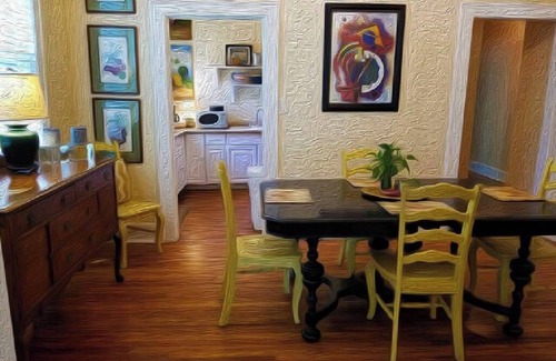 Downtown Little Rock Cottage | Pet-Friendly Urban Guest Cottage - Rated 9.8/10