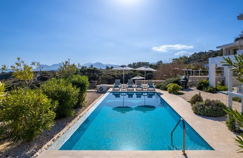 Afandou Villa | Urban Island Villa: Breathtaking Sea Views & Private Pool