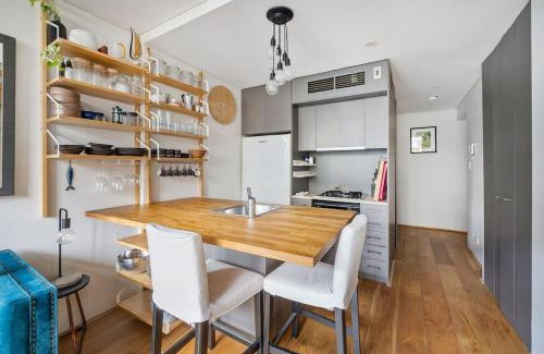 Darlinghurst Apartment | Urban Jungle Loft - A Leafy Alfresco Oasis