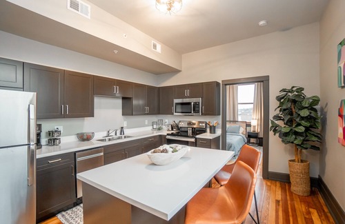 Waterloo Apartment | Experience Urban Lofts - Downtown Waterloo with Accessibility