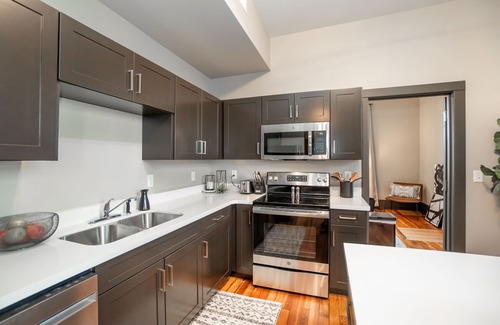 Waterloo Apartment | Experience Urban Lofts - Downtown Waterloo with Accessibility
