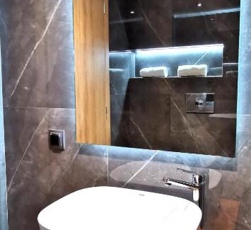 Nea Alikarnassos Apartment | Stylish Urban Luxus Studio - Guest Rated 9/10