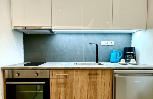 Nea Alikarnassos Apartment | Stylish Urban Luxus Studio II with Free Breakfast & Kitchen