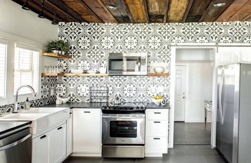 Brazos House | Prime Location: Urban Myrtle Near Magnolia Market & Baylor