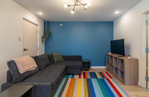 Dartmouth House | Convenient Urban Nest: 1-Bedroom Ground Floor Apartment