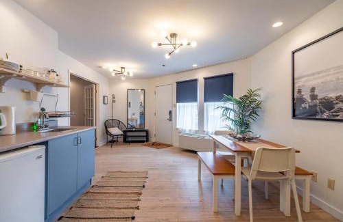 Dartmouth House | Convenient Urban Nest: 1-Bedroom Ground Floor Apartment