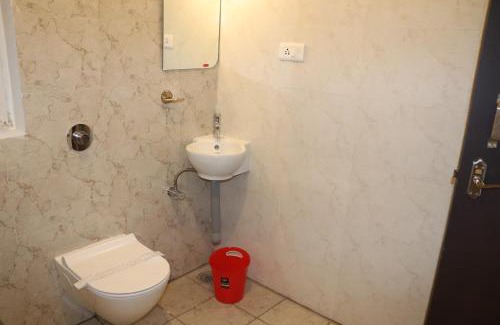 Khattalwada Hotel | Urban Nest