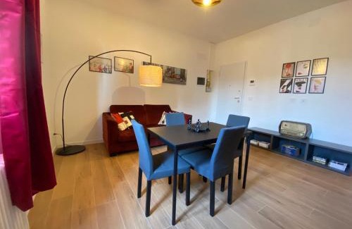 Cirenaica House | Guest Rated: Avantgard Rooms Red Carpet with Hot Tub & Kitchen