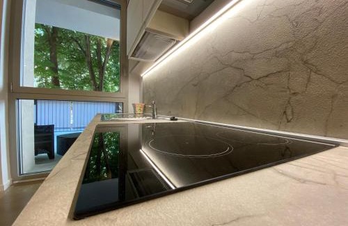 Savena Apartment | Avantgard Rooms Terrace Suite: 4-Star Gem for Families