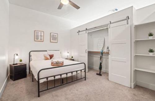 West Oak Hill Apartment | Urban Oasis 1B 1BR Apartment