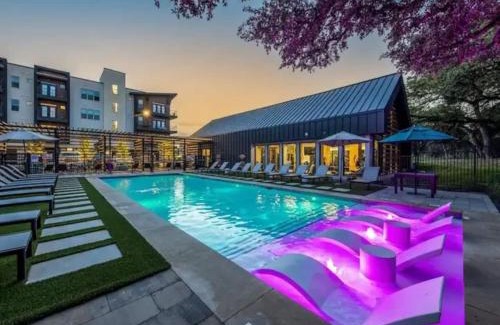 West Oak Hill Apartment | Urban Oasis 1B 1BR Apartment