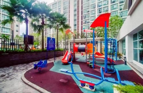 Cyberjaya Apartment | Discover Urban Oasis: 3BR Apartment with Pool in Cyberjaya