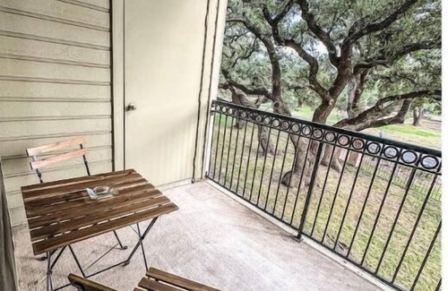 North Burnet Apartment | Urban Oasis: Family-Friendly Retreat in Domain Area