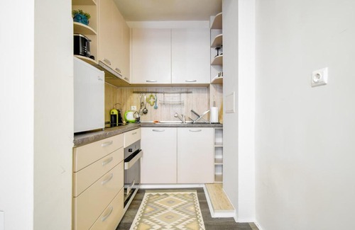 Lozenets Apartment | Urban Oasis with Patio 1BD