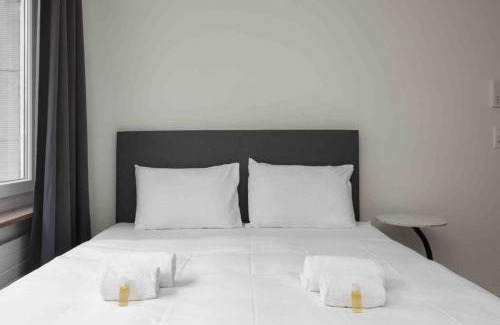 Sihlfeld Apartment | Urban Oasis with Queen Bed and Scenic View for Families