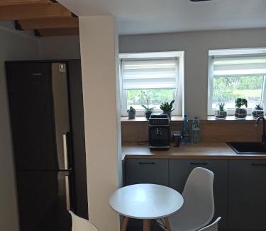 Brochow Apartment | Guest Rated 9.8: Urban Palace with Family-Friendly Amenities