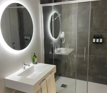 Catasol Hotel | Urban Pensión: Guest Rated 9.8 & Family-Friendly Stay