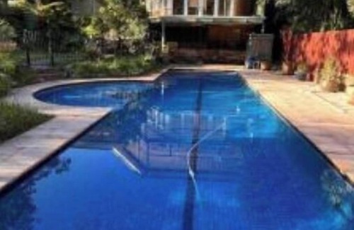 Lindfield House | Urban poolside oasis in Sydney- outdoor living at its best