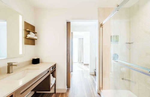 LoDo House | Downtown Denver Getaway: Pool, Pet-Friendly & Family Amenities