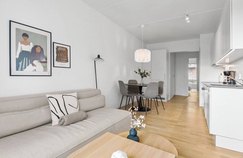 Aarhus C Apartment | Tranquil Urban Retreat with Family-Friendly Amenities