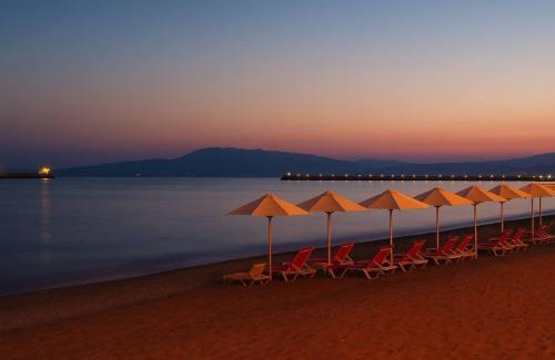 Anatolikos Sinikismos House | Coastal Retreat: Adriana's Garden Oasis with Ocean Views