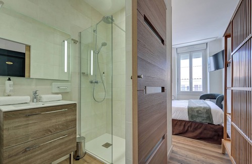 Carpentras Hotel | Urban Style Blason du Ventoux