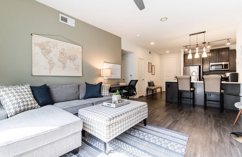 Legacy Park Apartment | Urbanlights at Legacy West