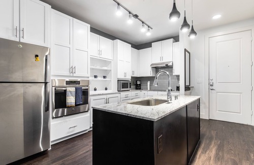 Legacy Park Apartment | Urbanlights at Legacy West