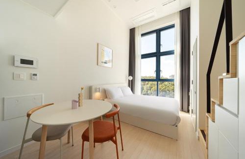 Dangjin Apartment | Discover Comfort at Urbanstay Dangjin Terminal, Rated 8.5/10