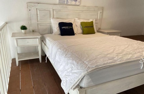 Surabaya Hotel | Budget-Friendly Urbanview Blessing Residence in Surabaya