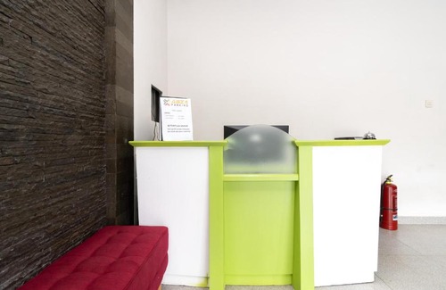 Kelapa Gading Barat Hotel | Convenient Stay at Urbanview Hotel Bizhome Artha Gading