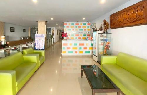 Palopo Hotel | Discover Urbanview Hotel Mulia Indah Palopo for Families