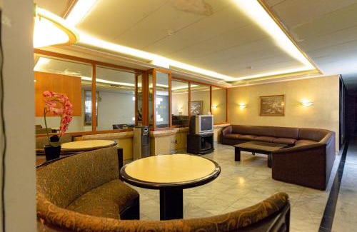 Chinatown Hotel | Budget-Friendly Stay at Urbanview Hotel P Residence Asemka