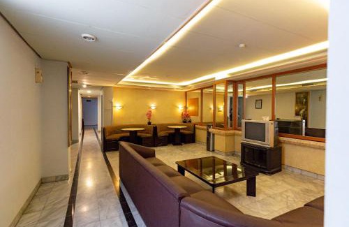 Chinatown Hotel | Budget-Friendly Stay at Urbanview Hotel P Residence Asemka