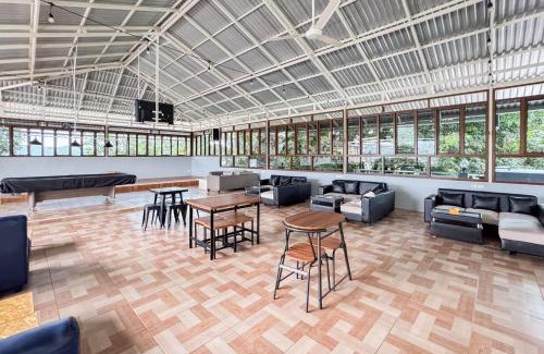 Cijayanti Hotel | Urbanview Sentul City Bogor