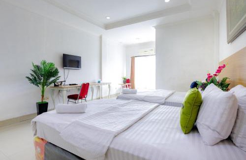 Bekasi Hotel | Budget-Friendly Urbanview SRB Cibubur with Family Amenities