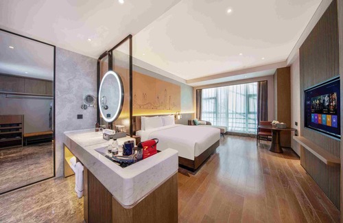 Luohu Hotel | Top-Rated UrCove by HYATT Shenzhen Luohu with Great Amenities