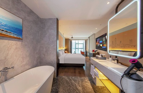 Luohu Hotel | Top-Rated UrCove by HYATT Shenzhen Luohu with Great Amenities