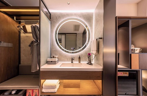 Yanta Qu Hotel | Guest Rated: 9.8 at UrCove By HYATT Xi'an Gaoxin