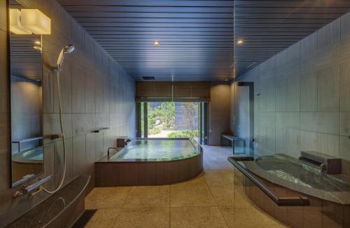 Ureshino Hotel | Discover Ureshino Yadoya: Pet-Friendly Retreat with Hot Tub