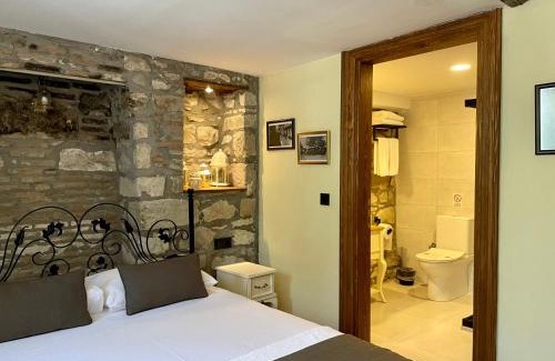 Urla Hotel | Oceanfront Urla Taş Konak Otel with Family-Friendly Amenities